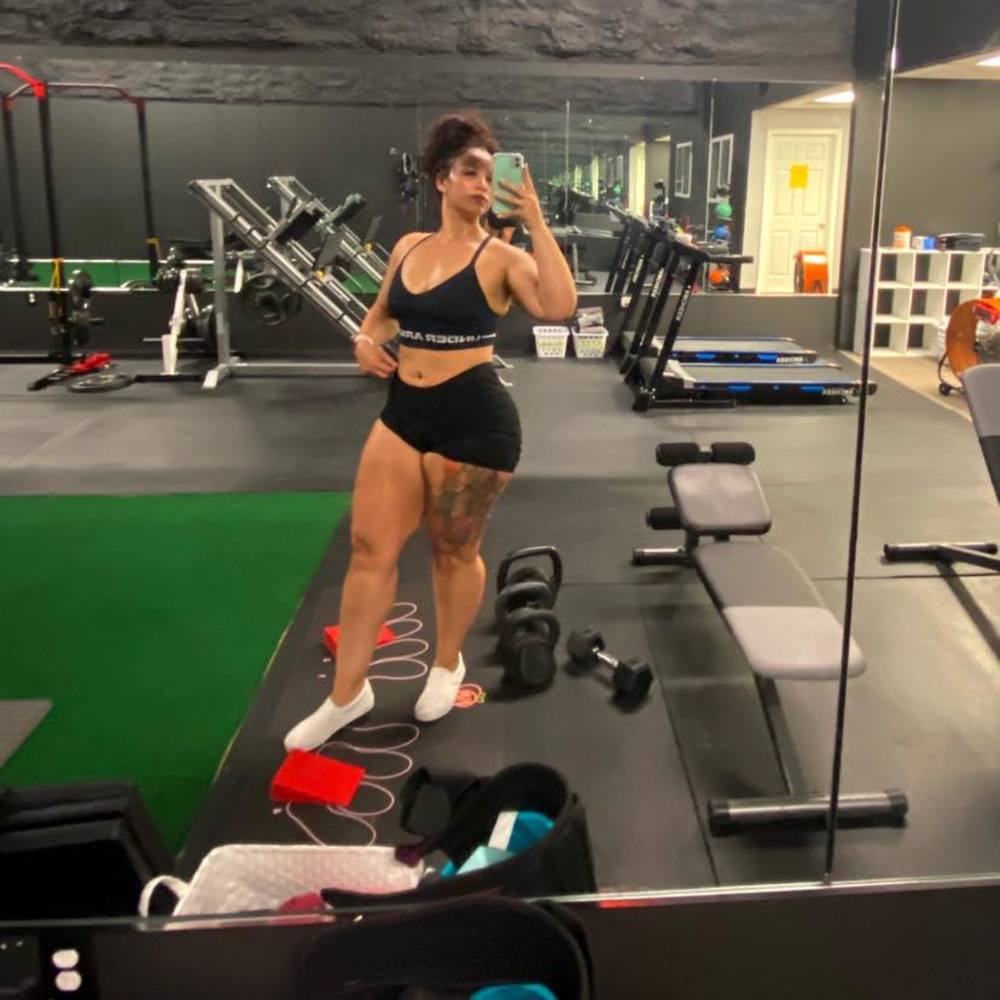 Meet your Posher, Monica